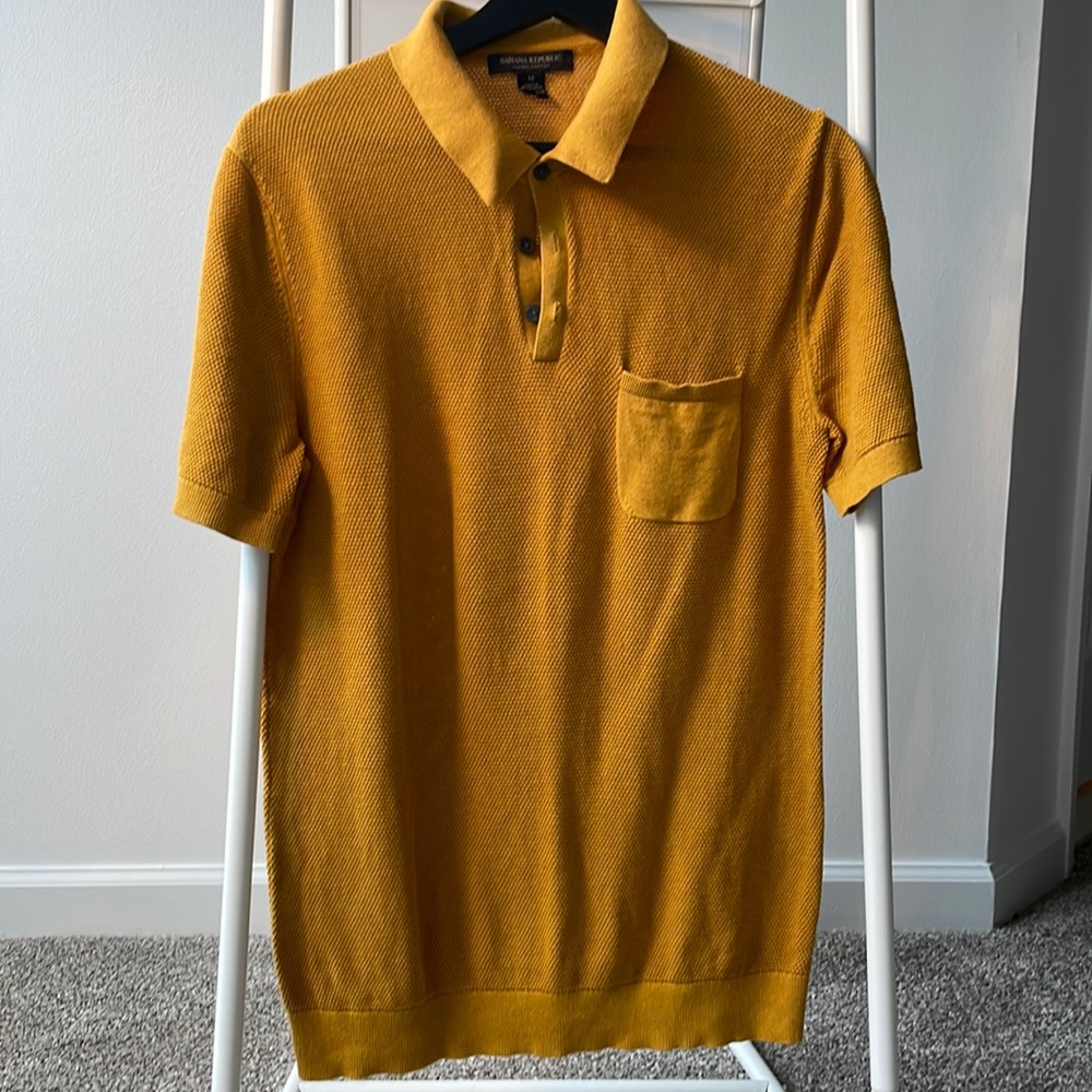 Banana republic polo. Size Medium